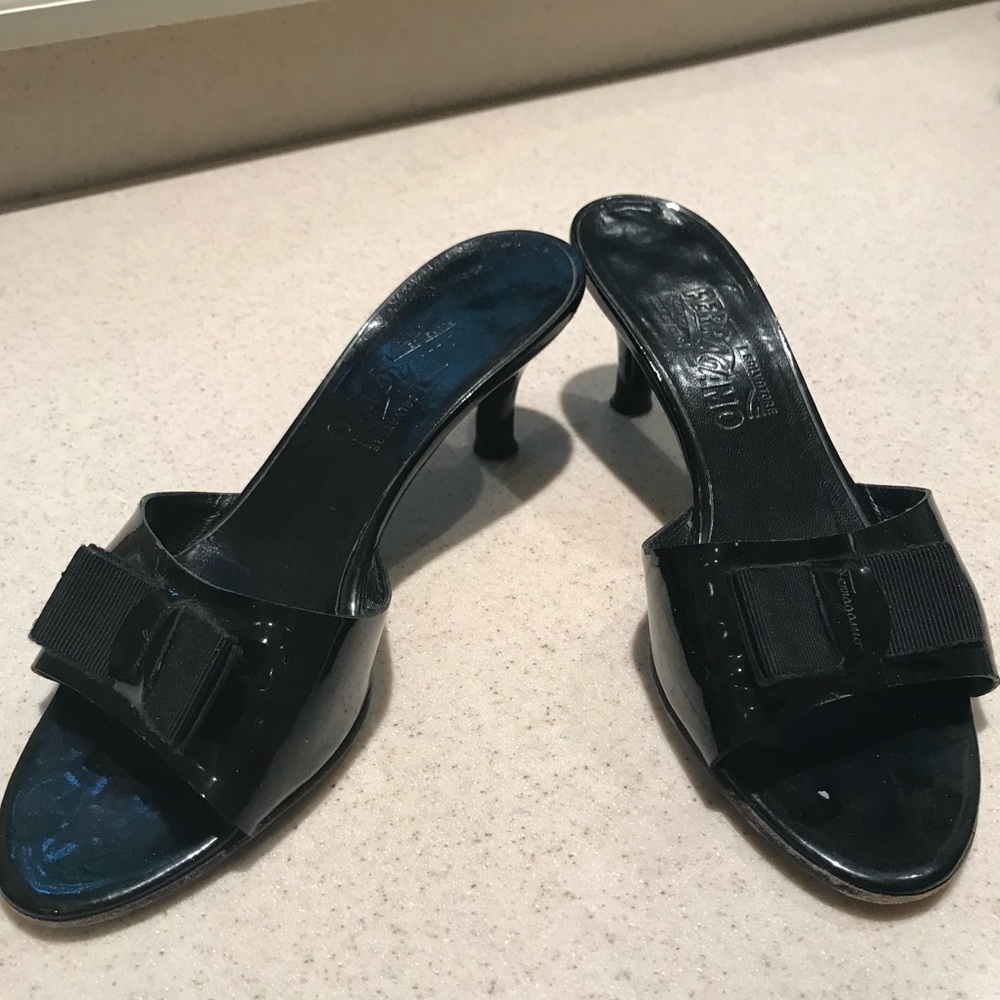 Blank kitten heel
